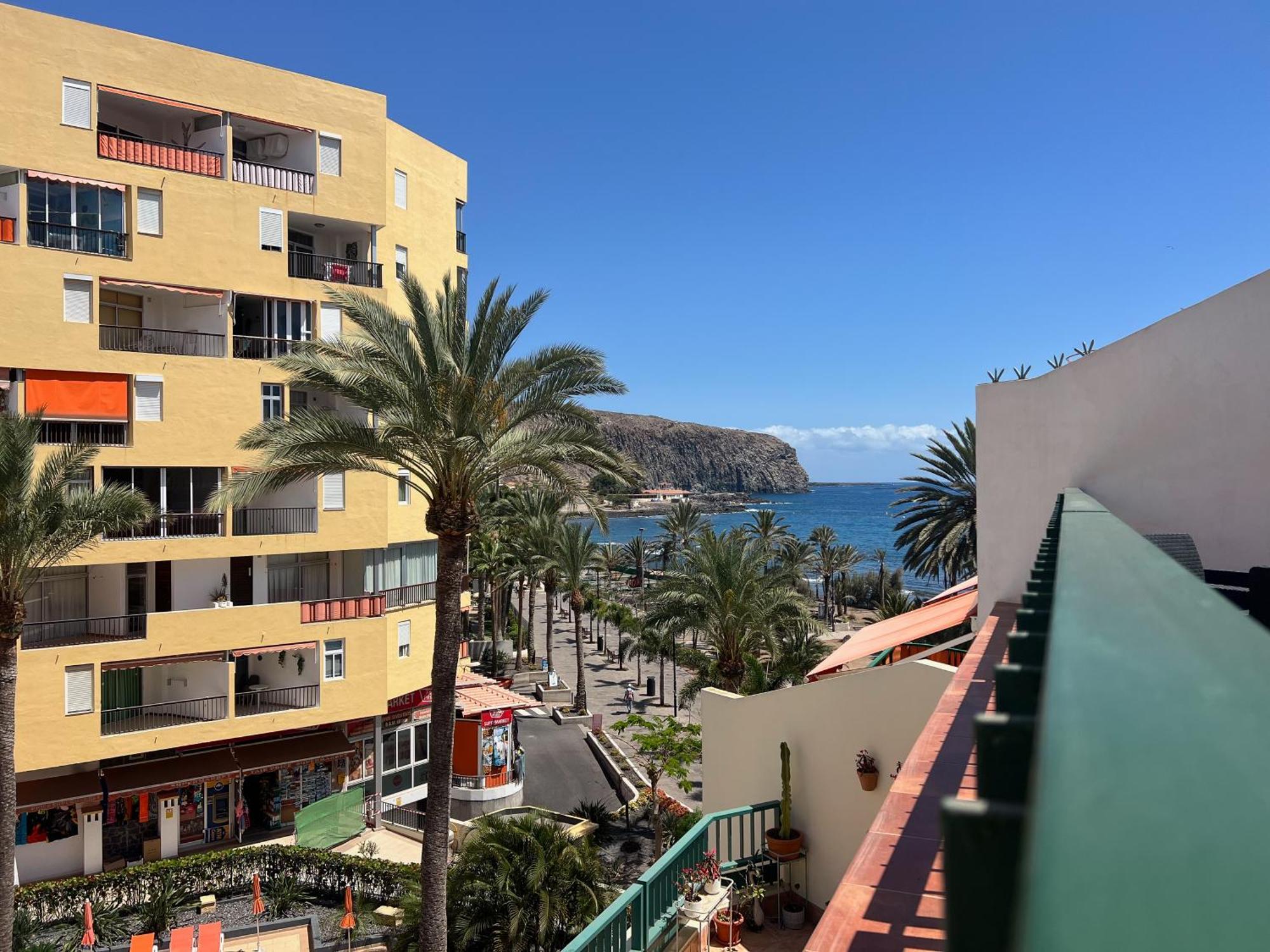 Carmen Beachfront Escape Διαμέρισμα Los Cristianos  Εξωτερικό φωτογραφία